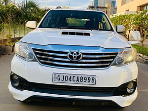 Second Hand Toyota Fortuner 3.0 4x2 MT in Ahmedabad