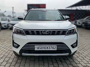 Second Hand महिंद्रा xuv300 1.2 w8 (o) [2019-2019] in गुवाहाटी