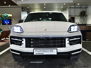 Second Hand Porsche Cayenne Base in Mumbai