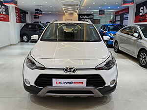 Second Hand हुंडई i20 एक्टिव 1.2 s in कानपुर