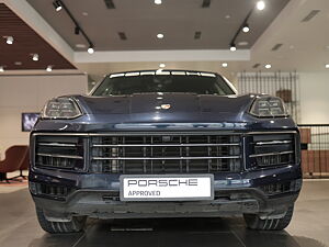 Second Hand Porsche Cayenne Base in Mumbai