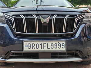 Second Hand महिंद्रा xuv700 AX 5 डीज़ल एमटी 7 सीटर [2021] in पटना