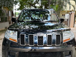 Second Hand Mahindra TUV300 T6 Plus in Hyderabad