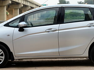 Second Hand Honda Jazz S in Ahmedabad