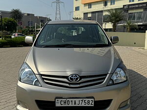 Second Hand Toyota Innova 2.5 G 7 STR BS-IV in Kharar