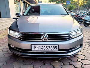 Second Hand Volkswagen Passat Highline in Pune