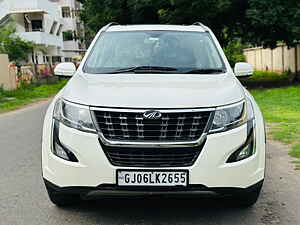 Second Hand महिंद्रा XUV500 w11 ऑटोमैटिक in वडोदरा