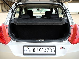 Second Hand Maruti Suzuki Swift VXi in Ahmedabad