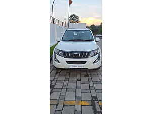 Second Hand महिंद्रा XUV500 w10 एडब्ल्यूडी in रांची