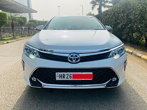 Second Hand Toyota Camry Hybrid in Delhi