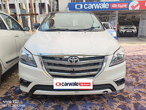 Second Hand Toyota Innova 2.5 V 7 STR in Kanpur