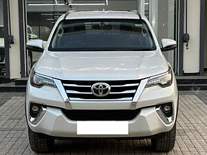 Second Hand Toyota Fortuner 2.8 4x2 AT [2016-2020] in Mohali