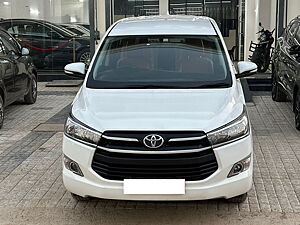 Second Hand Toyota Innova Crysta GX 2.4 AT 7 STR in Mohali