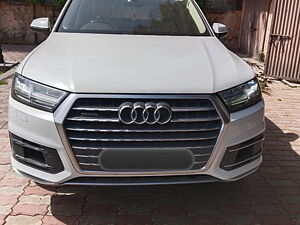 Second Hand Audi Q7 45 TDI Technology Pack in Delhi