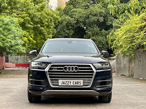 Second Hand Audi Q7 45 TDI Technology Pack in Delhi