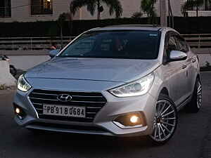 Second Hand हुंडई वरना sx (o) 1.6 crdi in लुधियाना