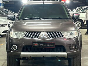 Second Hand Mitsubishi Pajero 2.5 MT in Mumbai