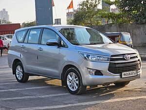 Second Hand Toyota Innova Crysta GX 2.4 AT 7 STR in Mumbai