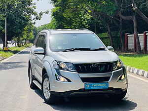 Second Hand महिंद्रा XUV500 w10 in मोहाली