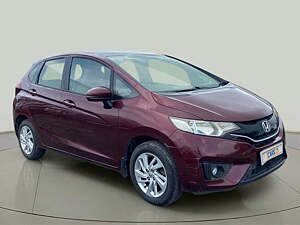 Second Hand Honda Jazz V Petrol in Surat