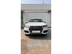 Second Hand Audi Q7 45 TDI Technology Pack in Ahmedabad