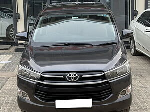 Second Hand Toyota Innova Crysta GX 2.4 AT 7 STR in Mohali