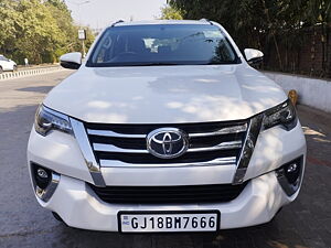 Second Hand Toyota Fortuner 2.8 4x2 AT [2016-2020] in Ahmedabad