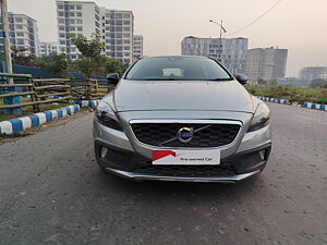 Second Hand Volvo V40 Cross Country D3 in Kolkata