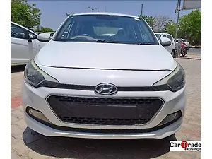 Second Hand हुंडई एलीट i20 स्पोर्टज़ 1.2 in अहमदाबाद
