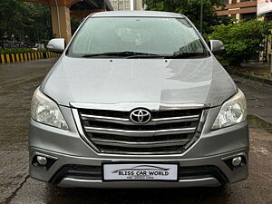 Second Hand Toyota Innova 2.5 VX BS IV 8 STR in Mumbai