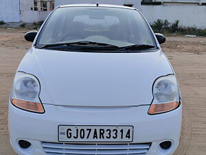 Second Hand Chevrolet Spark LT 1.0 in Ahmedabad