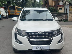 Second Hand Mahindra XUV500 W10 in Kolkata