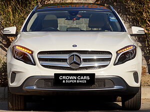 Second Hand Mercedes-Benz GLA 200 Sport in Delhi