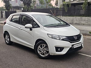 Second Hand Honda Jazz V AT Petrol in Thane