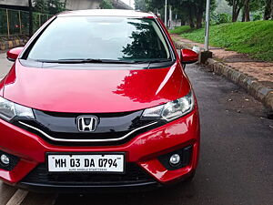 Second Hand Honda Jazz V Petrol in Navi Mumbai