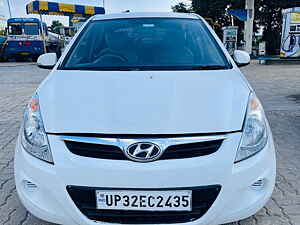 Second Hand हुंडई i20 स्पोर्टज़ ऑटोमैटिक 1.4 in लखनऊ