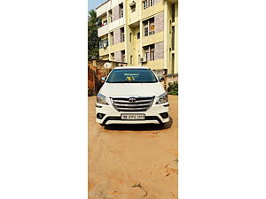 Second Hand Toyota Innova 2.5 G BS IV 7 STR in Patna