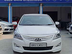 Second Hand हुंडई वरना 1.6 crdi sx (o) in पटना