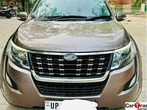 Second Hand महिंद्रा XUV500 w11 in दिल्ली