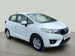 Second Hand Honda Jazz V Petrol in Surat