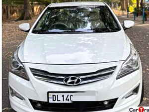 Second Hand हुंडई वरना 1.6 crdi sx in दिल्ली