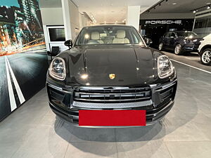 Second Hand Porsche Macan Base [2021-2023] in Ahmedabad