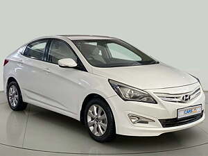 Second Hand Hyundai Verna Fluidic 1.6 VTVT in Delhi