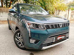 Second Hand Mahindra XUV300 W8 (O) 1.2 Petrol AMT in Mumbai