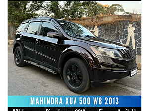 Second Hand महिंद्रा XUV500 w8 in मुंबई