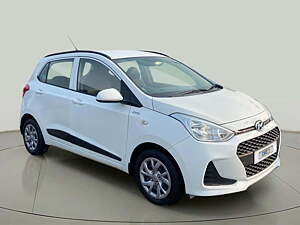 Second Hand Hyundai Grand i10 Magna AT 1.2 Kappa VTVT in Vadodara