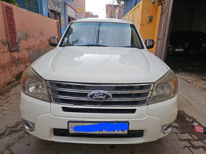 Second Hand Ford Endeavour 3.0L 4x2 AT in Badohi