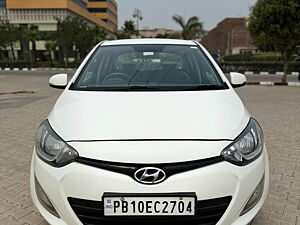 Second Hand Hyundai i20 Sportz 1.4 CRDI in Kharar