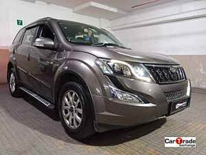 Second Hand महिंद्रा XUV500 w10 ऑटोमैटिक in मुंबई