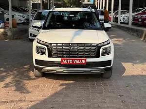 Second Hand Hyundai Venue SX 1.2 Petrol in Lucknow